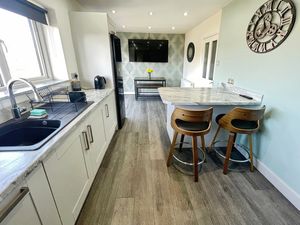 Kitchen- click for photo gallery